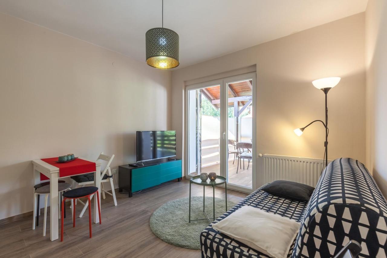 Апартаменты Apartman "Babac" Слуни Экстерьер фото
